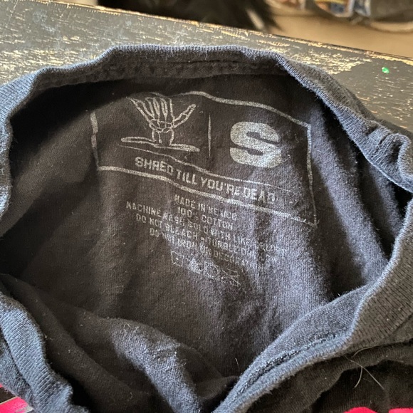 shreddy shirt - Picture 2 of 3